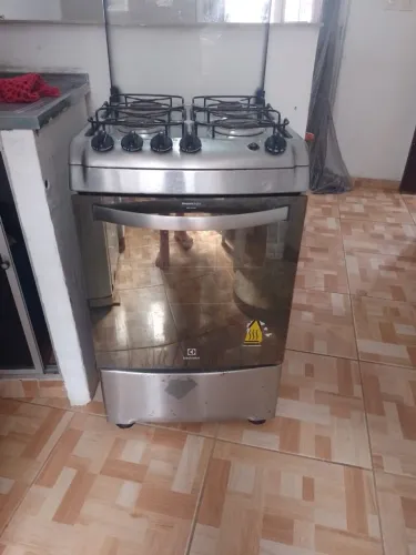 Vende-se Fogão