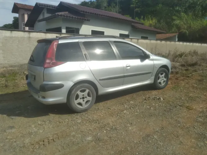 Peugeot 206 SW Presence 1.4/ 1.4 Flex 8V 5P 2005