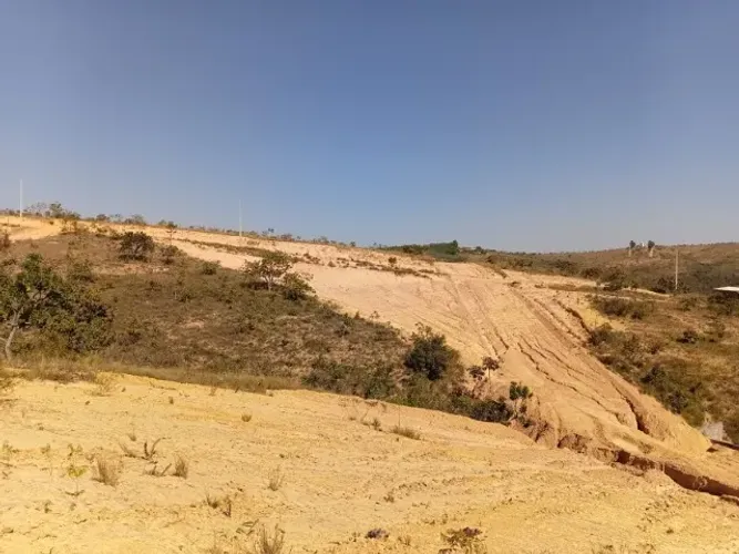 3 Lotes no Bairro Brasilândia em Caetanópolis - A 500m da BR-040 - 414m² cada