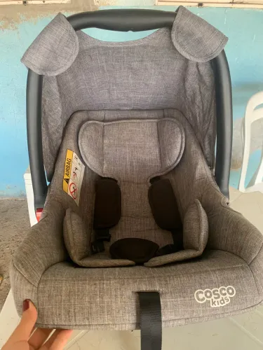 Carrinho + bebê conforto
