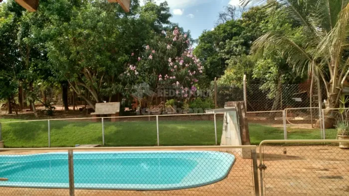 Chácara Núcleo Habitacional Pica Pau Amarelo.