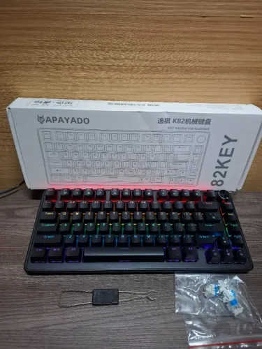 Teclado Mecânico Apayado K82, 75%, Knob de volume, Switch Azul [NOVO]