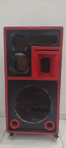 Estrutura caixa de som bob