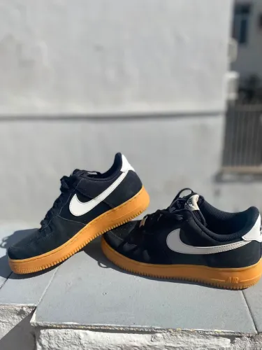 Nike Air Force 1? 07 LV8 PRETO