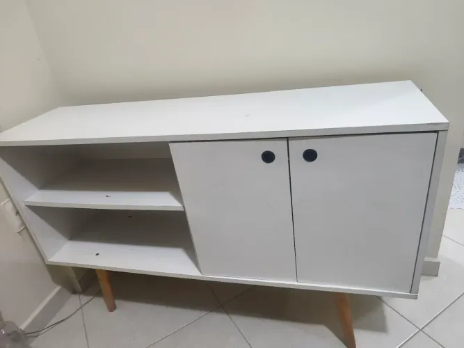 Rack aparador branco multiuso - Pés Palito