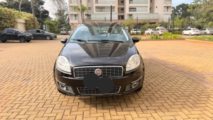 Fiat Linea Essence 1.8 Flex 16V 4P 2013