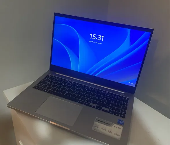 Samsung Book E20 | 4 GB RAM | Intel Celeron CPU 5205U