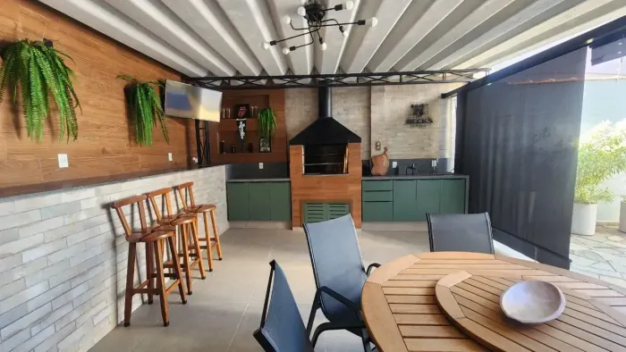 Magnífica casa térrea totalmente reformada com piscina e área gourmet