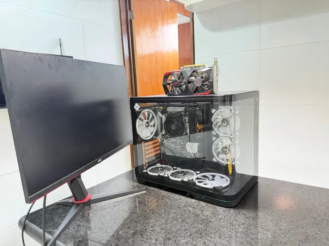 PC GAMER Ryzen 7 Slegend 450 Vídeo 1050Ti Gabinete Reddragon