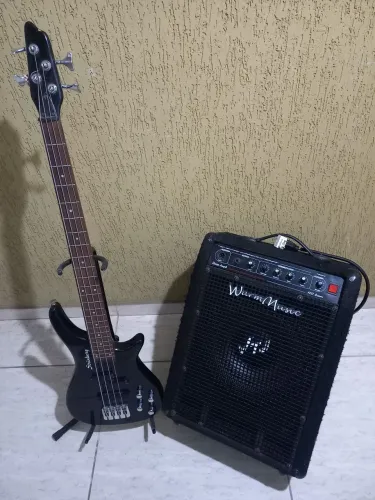 Cubo Warm Music 150 w + Contra baixo Strinberg 4 cordas