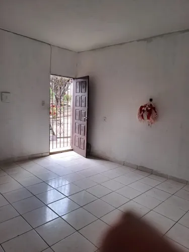 Casa no condomínio Hélio Silva