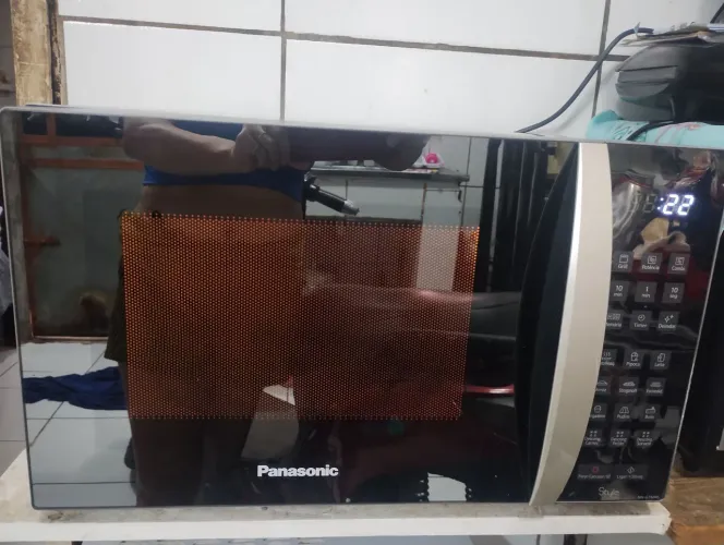 Micro-ondas de 30 l pega tudo esquenta bem