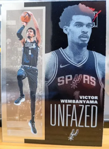 Victor Wembanyama - UNFAZED - NBA Topps signature Class 25/26