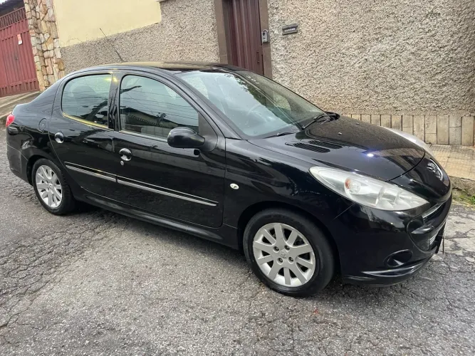 Peugeot 207 Sedan Passion XS 1.6 Flex 16V 4P 2013