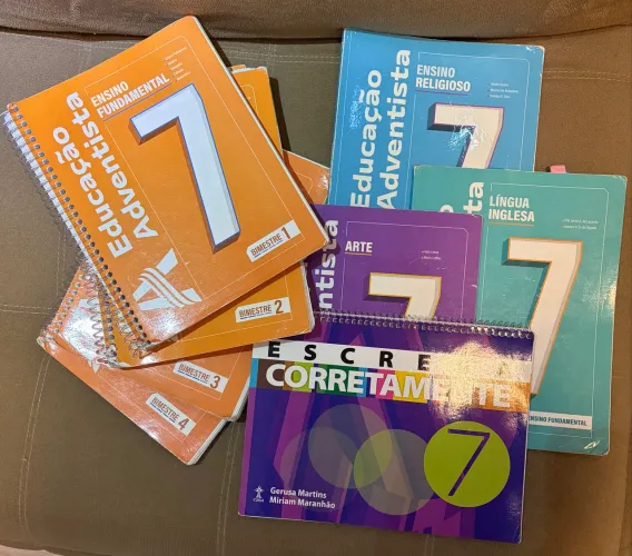 Kit de Livros Didáticos 7º Ano - Colégio Adventista (Completo)