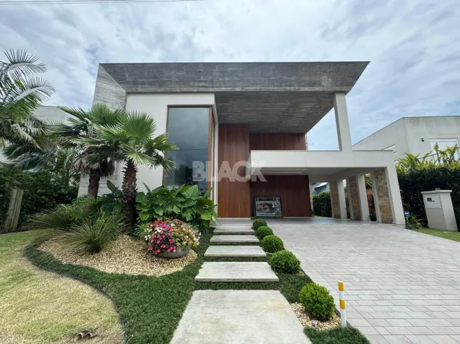 Casa com 4 suítes no Condomínio Ocean Side em Torres RS