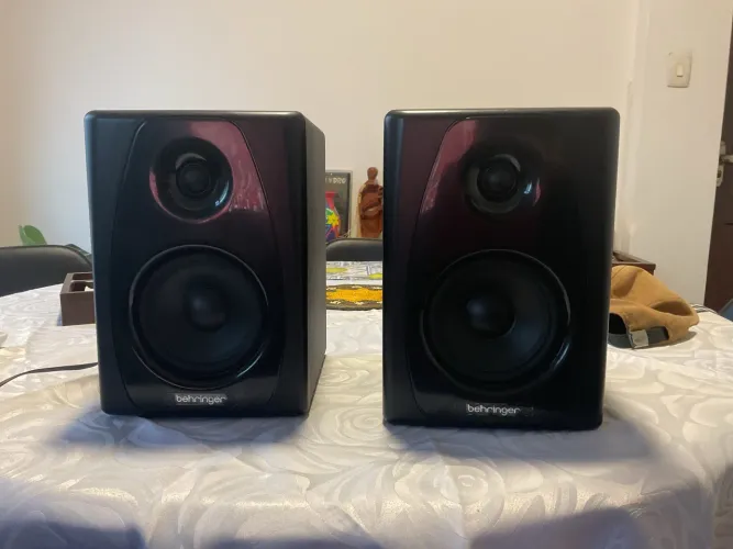 Monitor de Áudio Behringer Studio 50USB (Par)