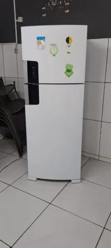 Vende uma geladeira Fros free semi nova