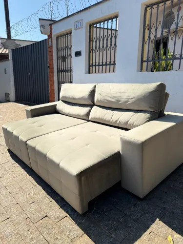 Sofa retrátil higienizado
