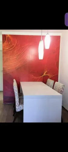 Vendo mesa c4 cadeiras Whatsapp *