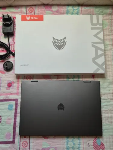 Notebook Bmax Y13 8Gb 256Mb Tela toutch dobrável