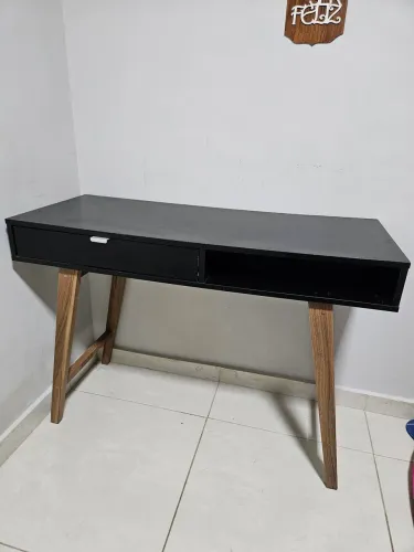 Escrivaninha retrô