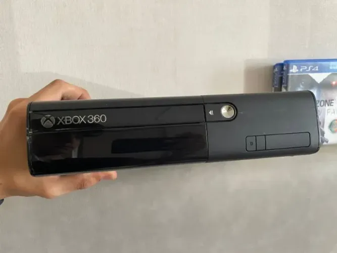 XBOX 360 + KINETIC NA CAIXA + CONTROLE ORIGINAL