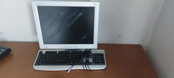 VENDO PC ANTIGO COMPLETO 