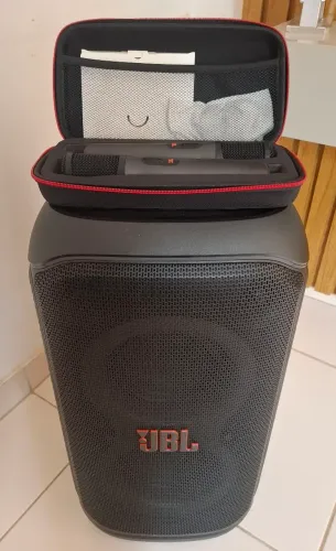 JBL PARTYBOX STAGE 320 + Dois Microfones JBL ( zero sem detalhes)
