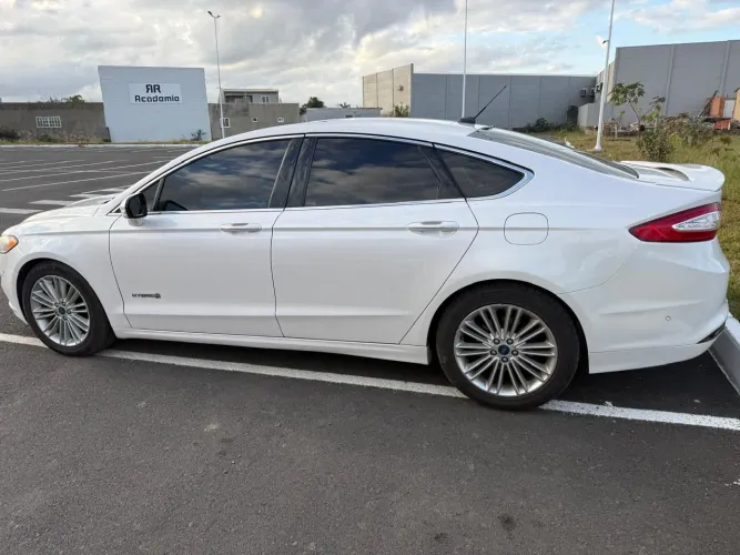 Ford Fusion Titanium Hybrid 2.0 145cv Aut. 2014