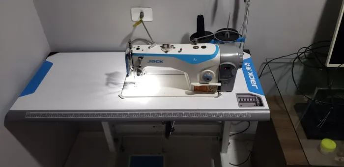 Máquina de Costura Industrial Jack A2