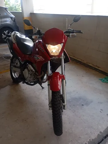 VENDE- SE MOTO FALCON