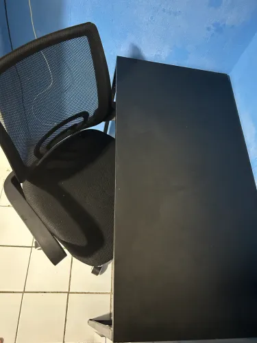 Mesa + cadeira
