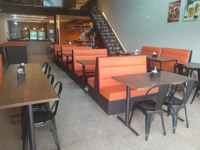 Mobiliário para hambúrgueria e pizzaria