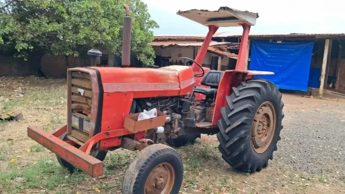 Trator massey ferguson 275