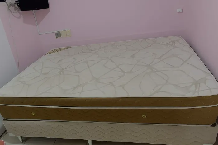 Vendo Cama box Queen Ortobom