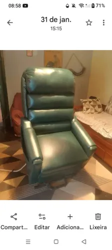 Poltrona eletrônica com controle 