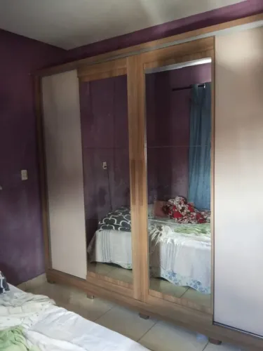 Vendo um guarda roupa grande
