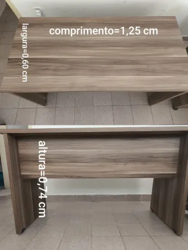Escrivaninha Office: MDF - comprimento 1,25 cm; largura 60 cm; altura 74 cm.
