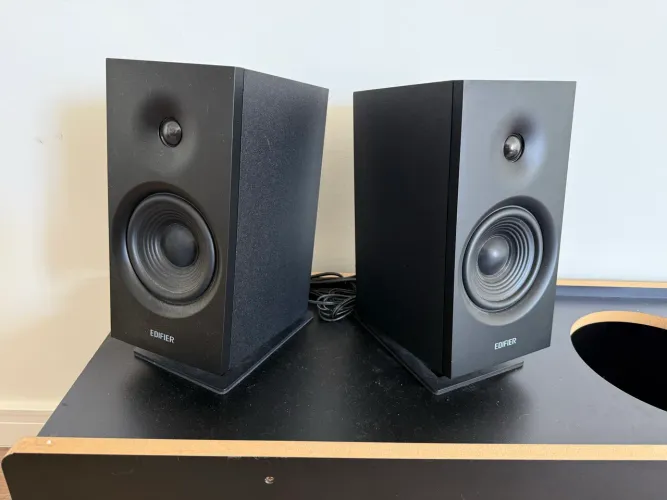 Edifier R1080BT