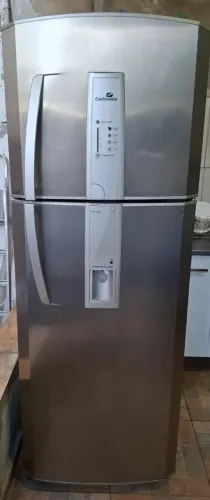 Geladeira Continental Frost Free Inox com Dispenser de Água.