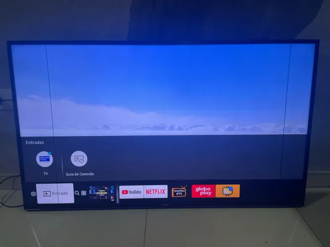 Tv 50 Smart 4k Samsung (2 listrinha na tela)