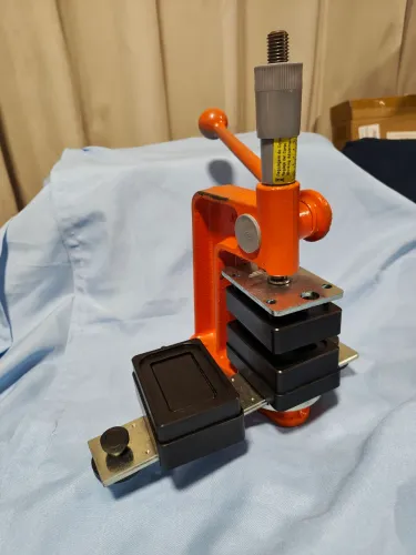 Máquina de Botton Semiautomática Retangular