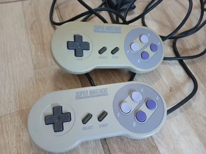 Par de Controles Super Nintendo (SNES Fat) Original/Retro - Lote com 2 Unidades