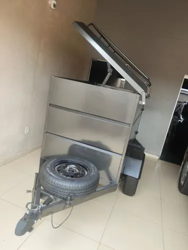 Carretinha com interior em carpete