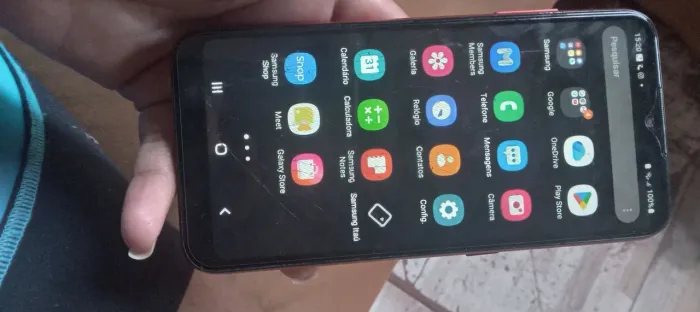 Vende-se celular