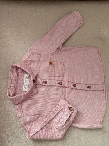 Camisa baby Zara 3 à 6 meses R$ 20,00