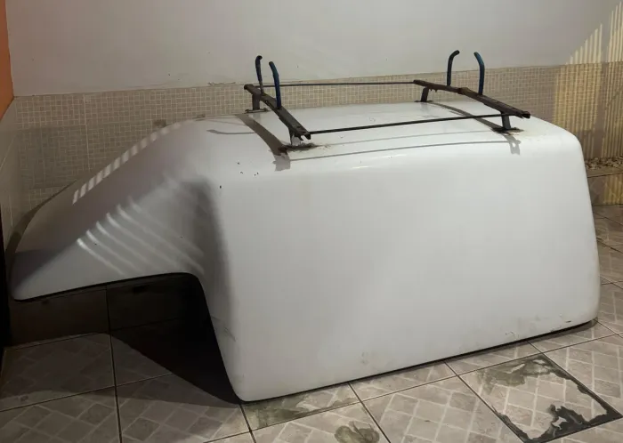 Capota baú da Fiat estrada 