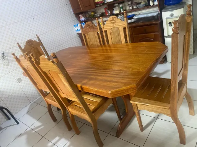 Mesa de cerejeira
