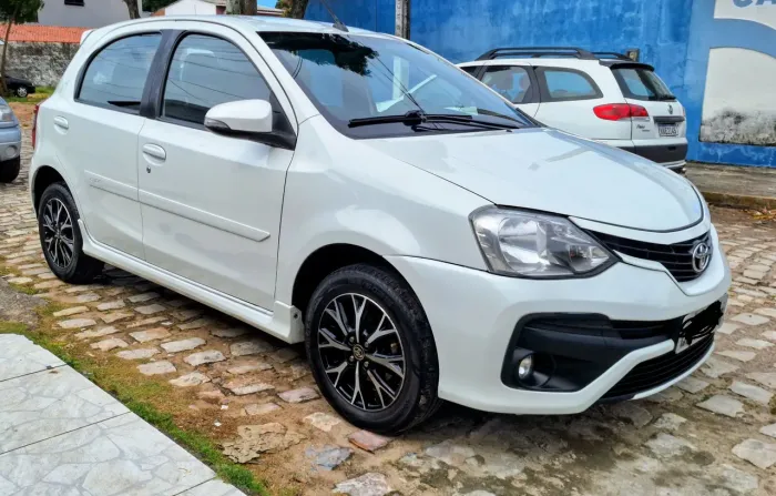 Toyota Etios Platinum 1.5 Flex 16V 4P Aut. 2017